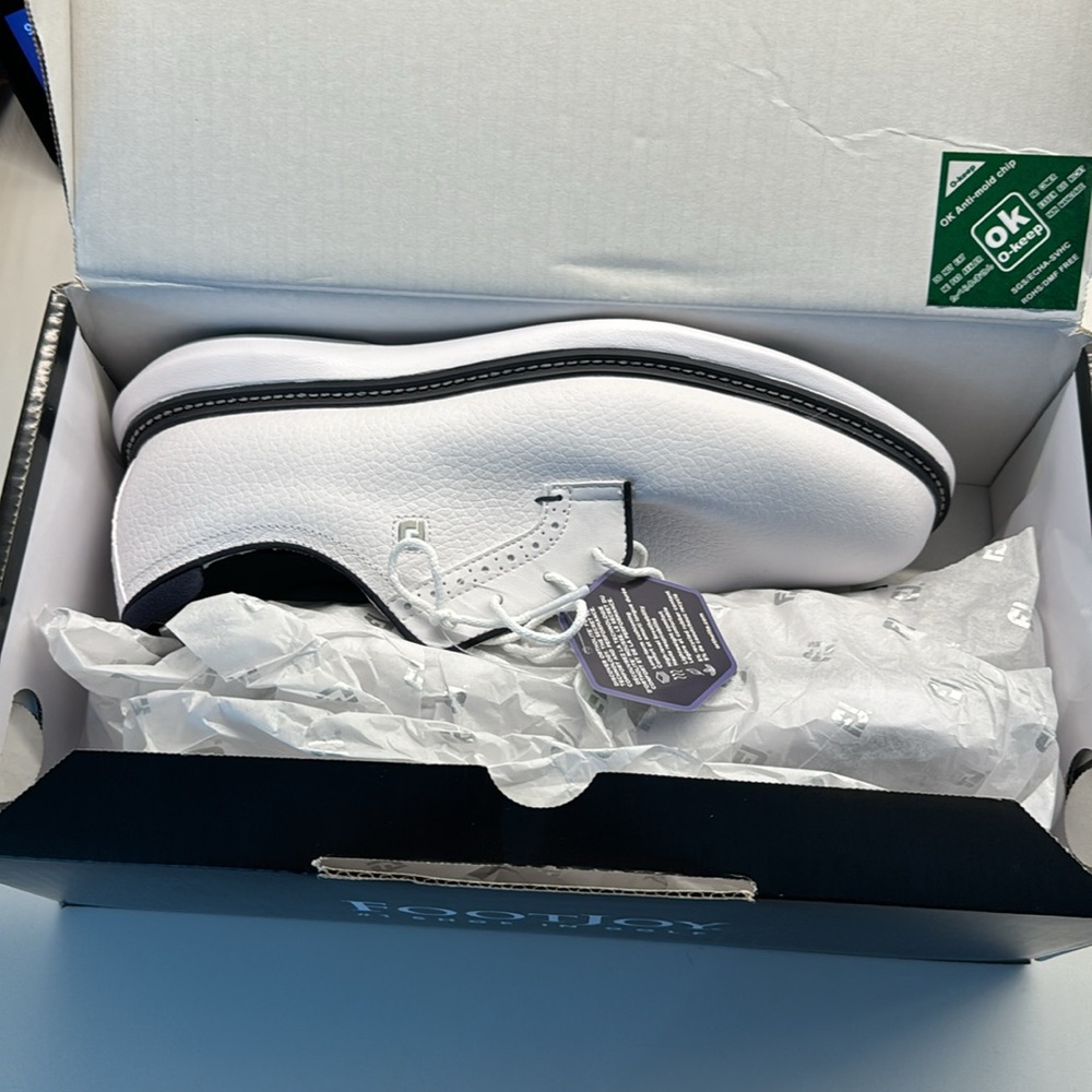 FJ Traditions- Size 10
